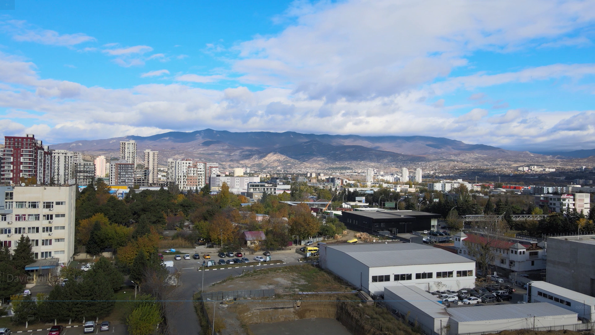 დევიდსვილი - Davidsville ახალი საცხოვრებელი კომპლექსი აღმაშენებლის ხეივანში